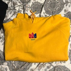 Adidas sweater